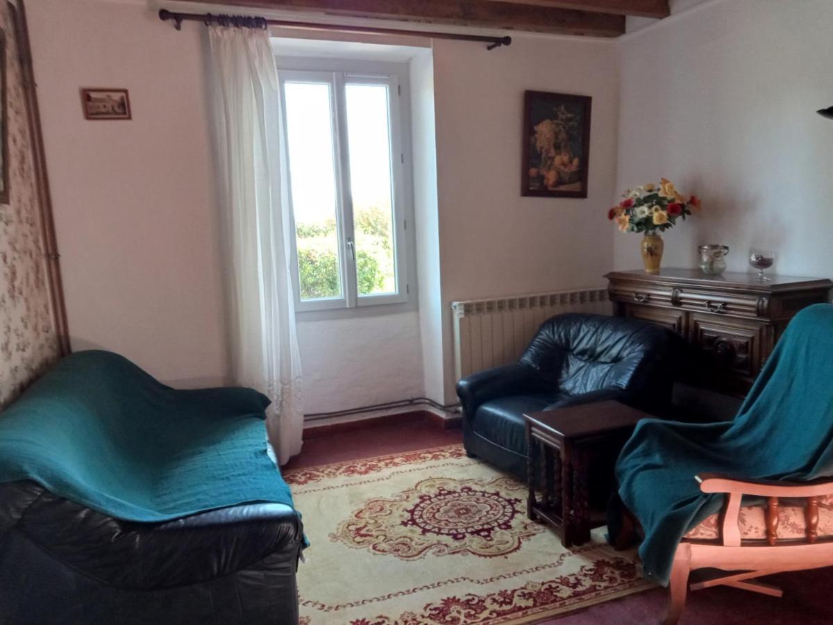 Maison de campagne Les Chênes. Panjas Exterior foto